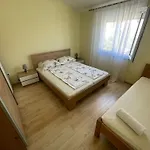 Gagula شقة