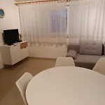Gagula شقة
