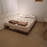 شقة Gagula