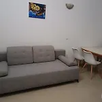 شقة Gagula *